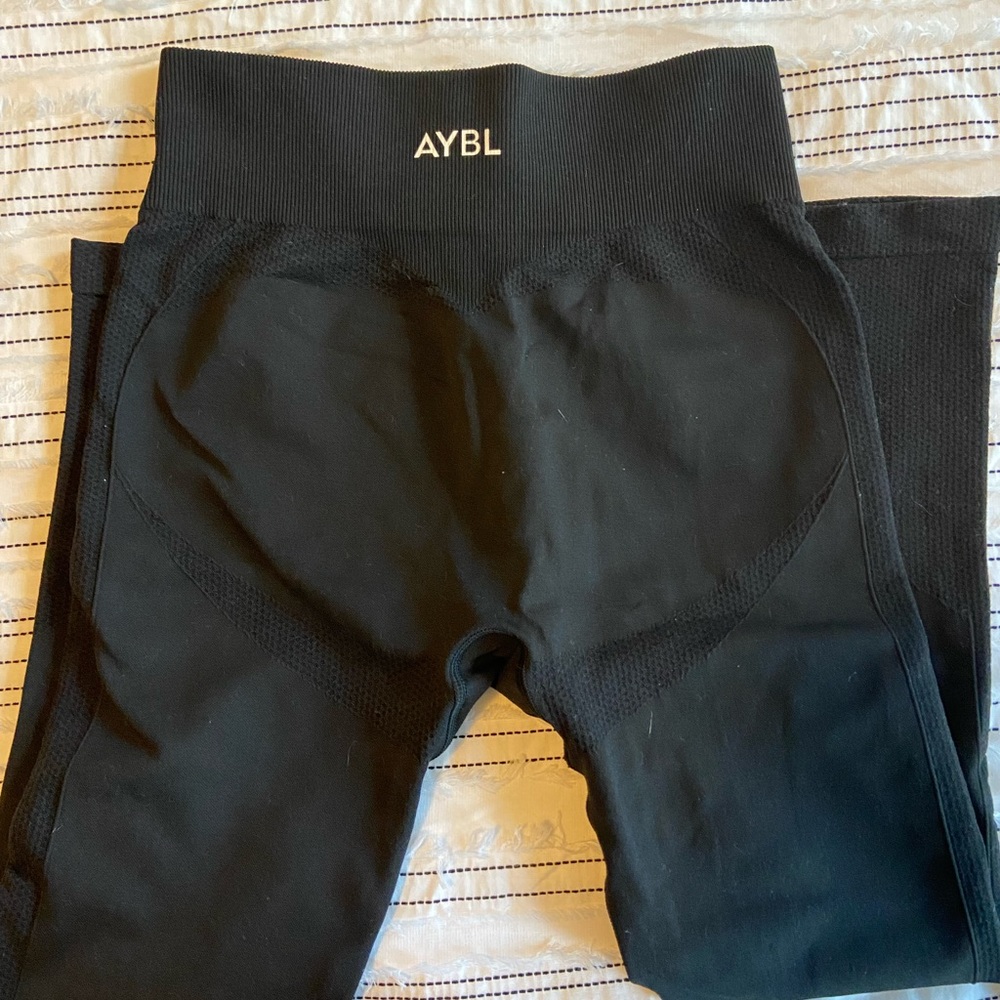 AYBL motion seamless leggings- jet black